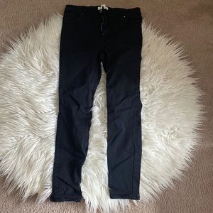 Black H&M skinny jeans size 8